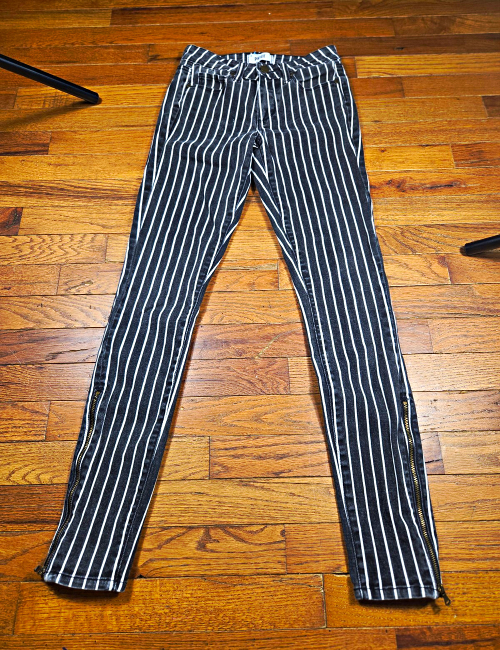 PAIGE Hoxton Ultra Skinny Jeans 25 Black White Stripe Ankle Zip High Rise